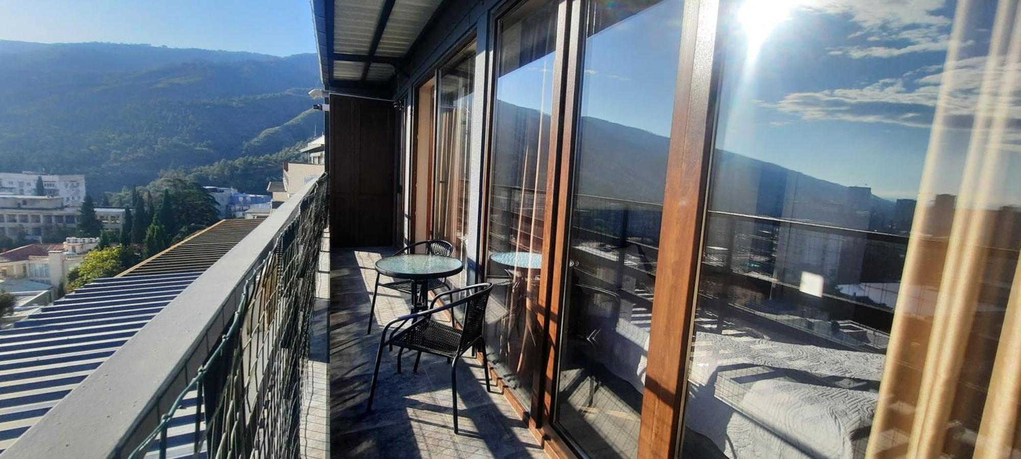 City Mountain View Тбилиси Экстерьер фото